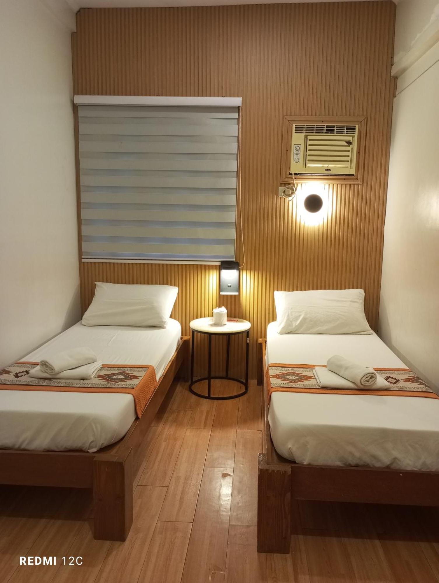 Airport Hostel Manila Pasay Buitenkant foto